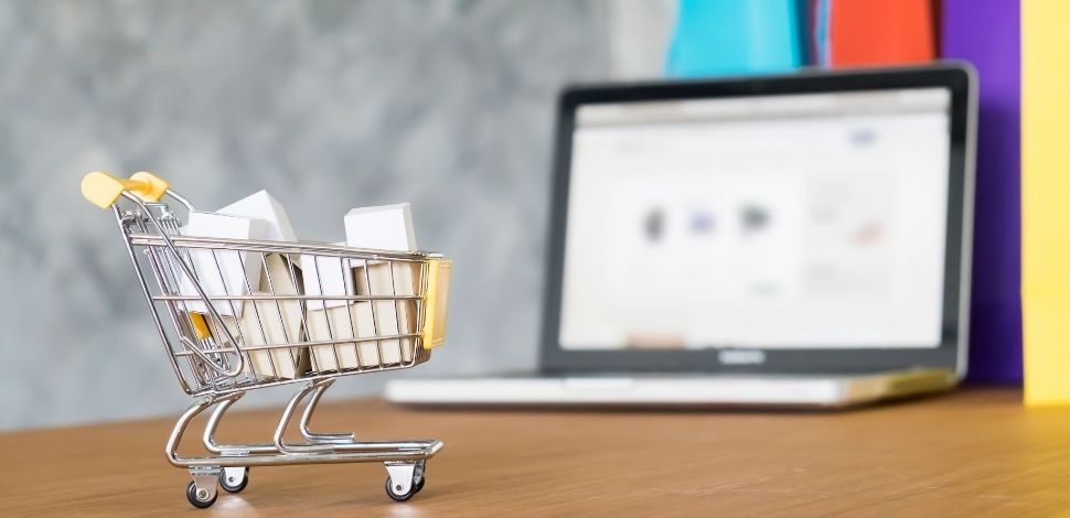 zakupy online robione w różnych kanałach e-commerce